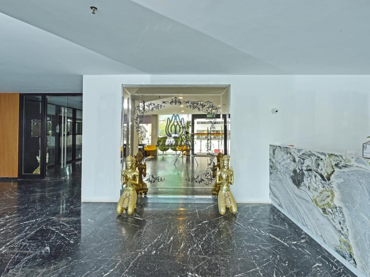 Capital O 90130 Sawadee Hotel Johor Bahru Dış mekan fotoğraf