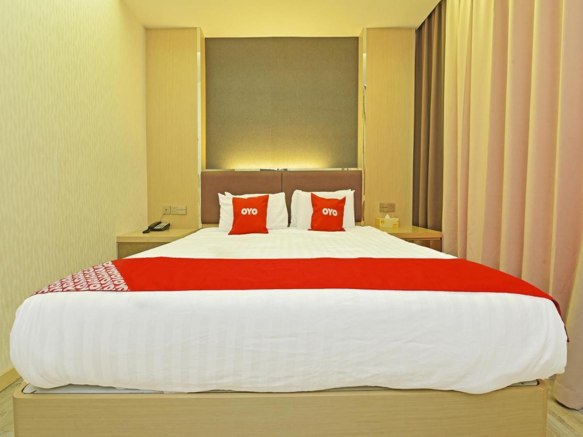 Capital O 90130 Sawadee Hotel Johor Bahru Dış mekan fotoğraf